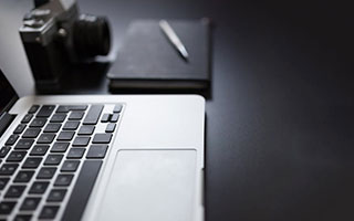 媒体报道足球反腐进展，呼吁透明，足球反超经典比赛